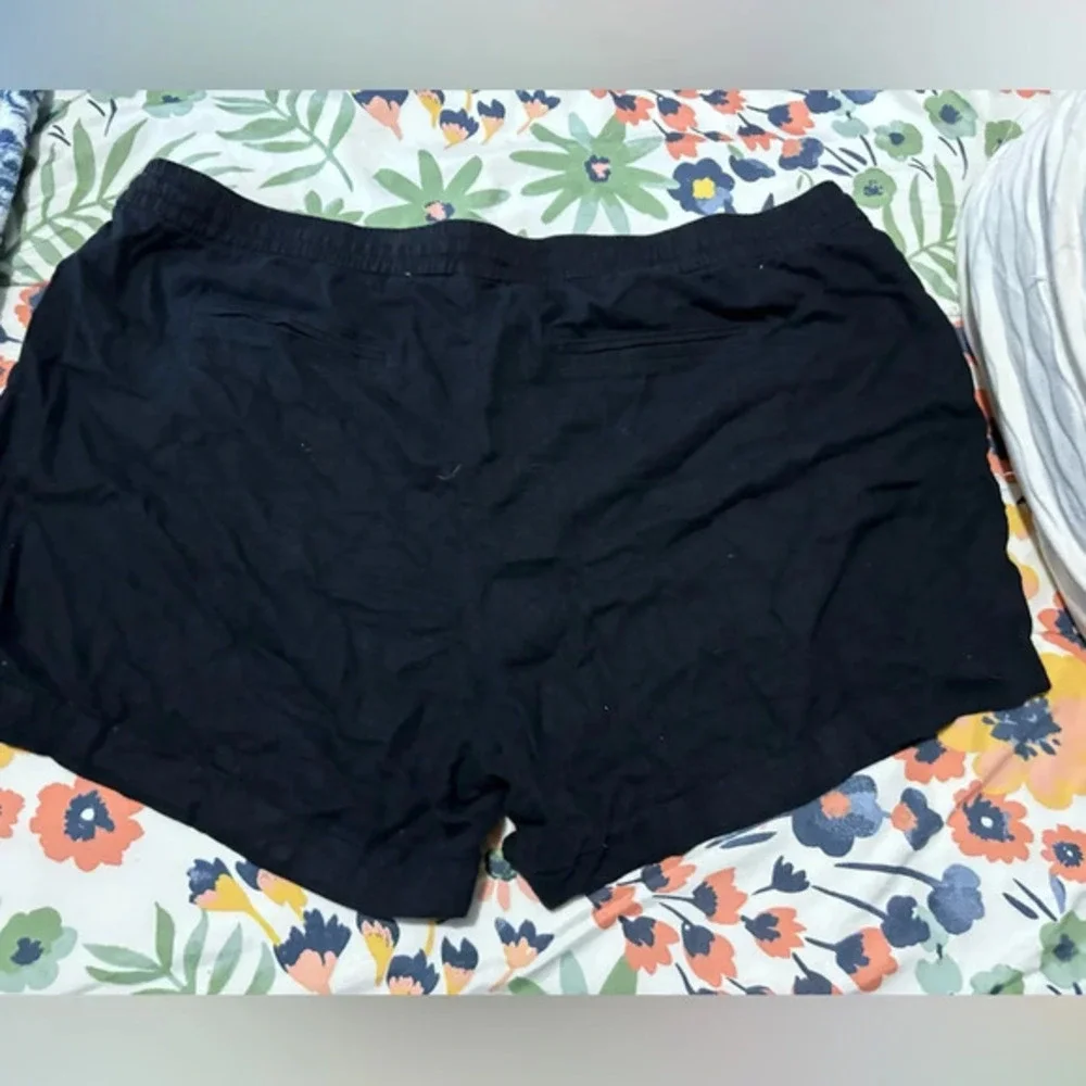 Old Navy dressier jet black shorts XXL